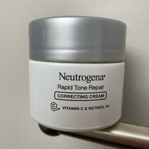 Neutrogena Rapid Tone Repair